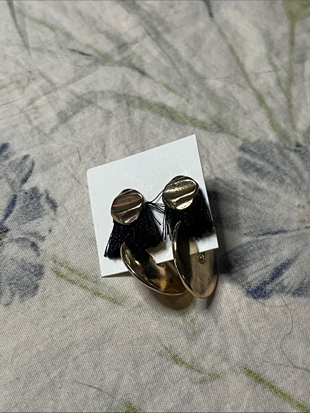 Gold Tone Tassel & Disc Drop Earrings ✨